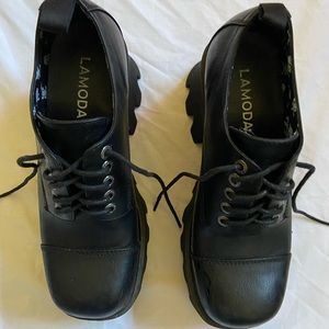 Black Lamoda Chunky Platform Shoes🦇